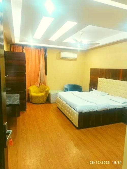 Royal Prakash * Amritsar